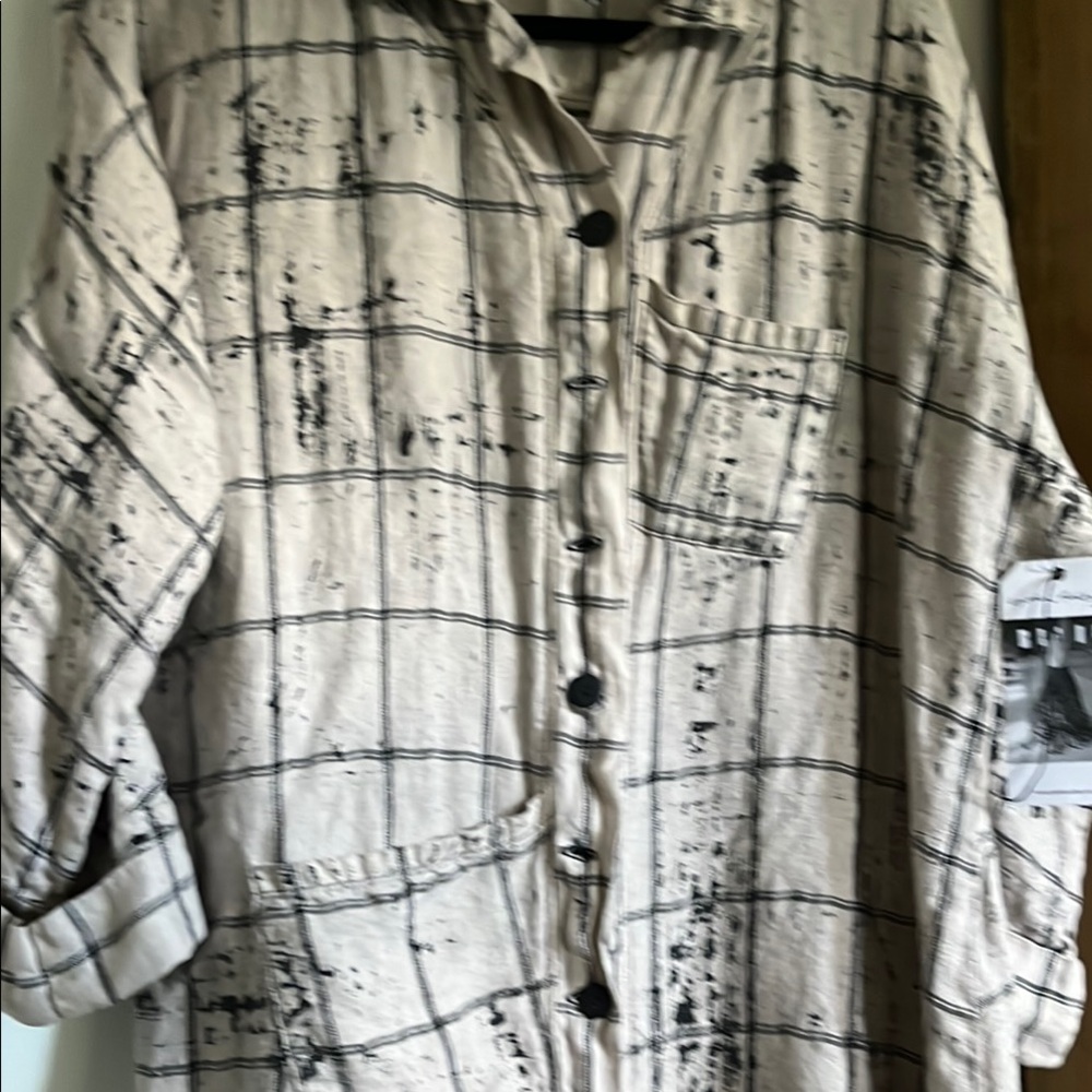 Cynthia Ashby.Beige and Black Plaid Button-Up Shirt dress.